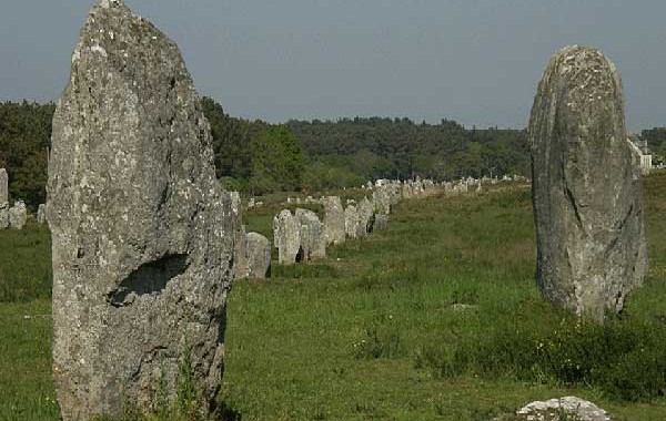 ALIGNEMENTS DE CARNAC (à 15 min)