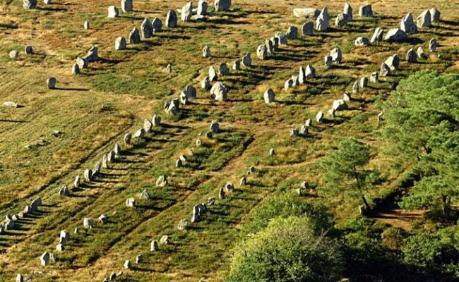 ALIGNEMENTS DE CARNAC (à 15 min)